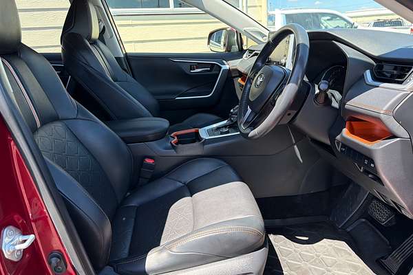 2020 Toyota RAV4 Edge AXAA54R