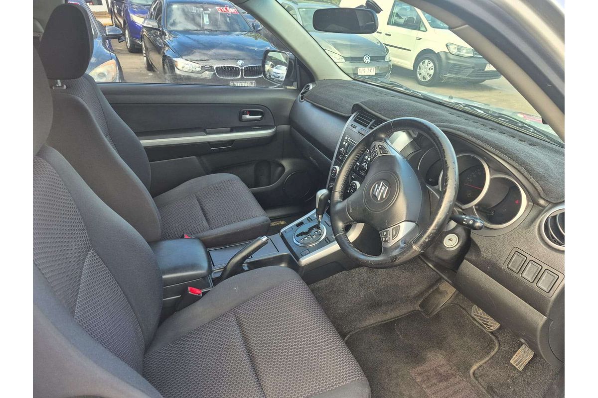 2012 Suzuki Grand Vitara  JB