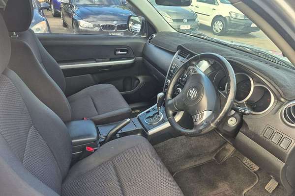 2012 Suzuki Grand Vitara  JB