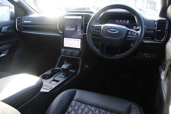 2025 Ford Everest Platinum 3.0L