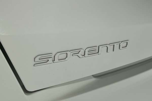 2023 Kia Sorento S MQ4