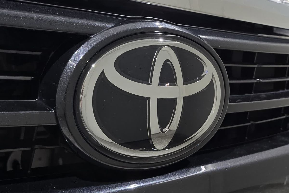 2022 Toyota Hilux SR5 GUN126R 4X4