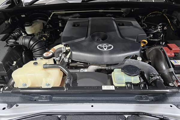 2022 Toyota Hilux SR5 GUN126R 4X4