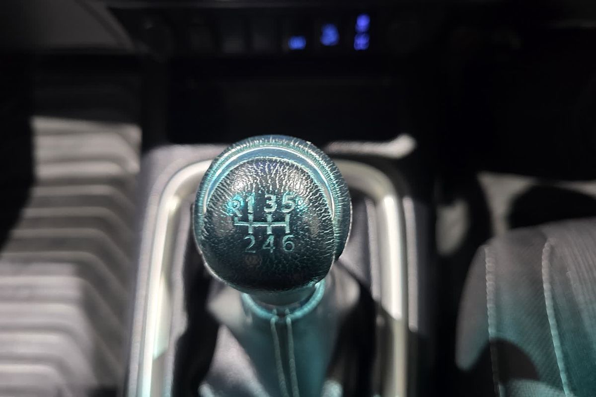 2022 Toyota Hilux SR5 GUN126R 4X4