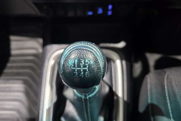 2022 Toyota Hilux SR5 GUN126R 4X4