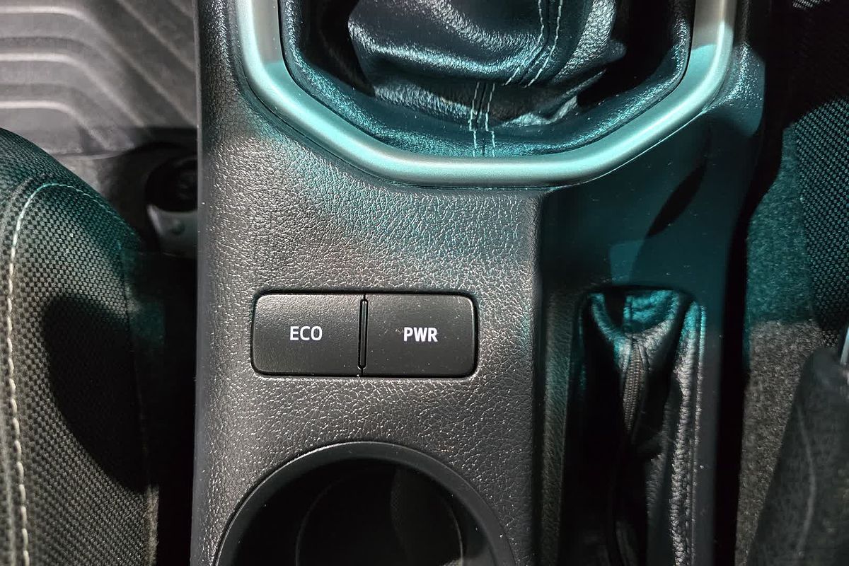 2022 Toyota Hilux SR5 GUN126R 4X4