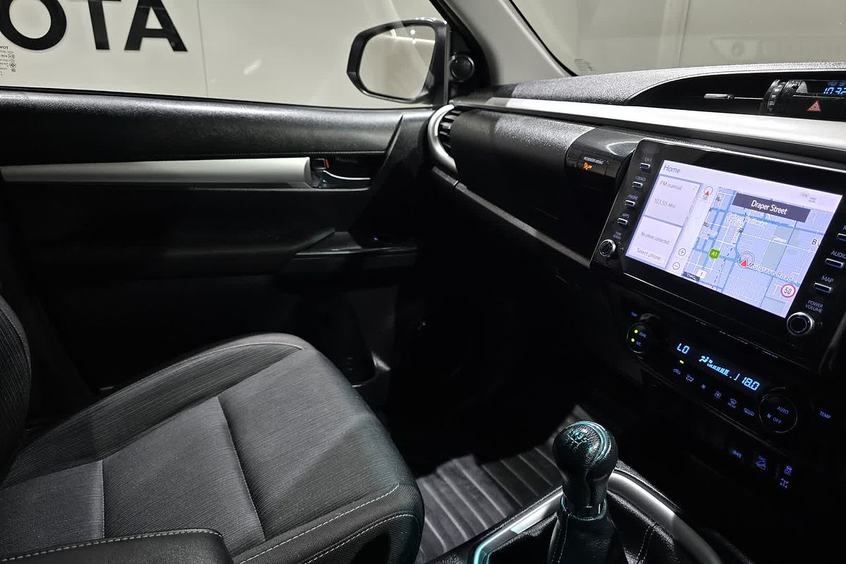 2022 Toyota Hilux SR5 GUN126R 4X4