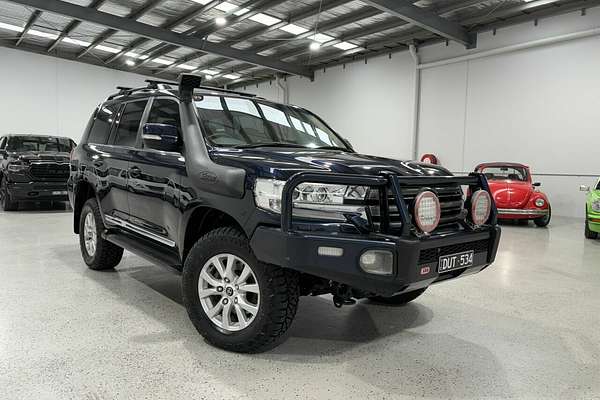 2017 Toyota Landcruiser Sahara VDJ200R