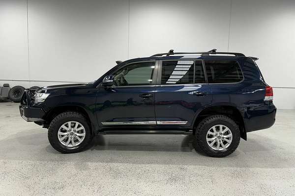 2017 Toyota Landcruiser Sahara VDJ200R