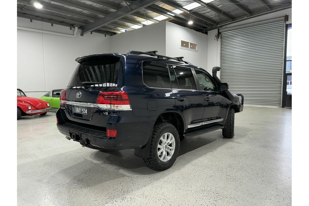 2017 Toyota Landcruiser Sahara VDJ200R