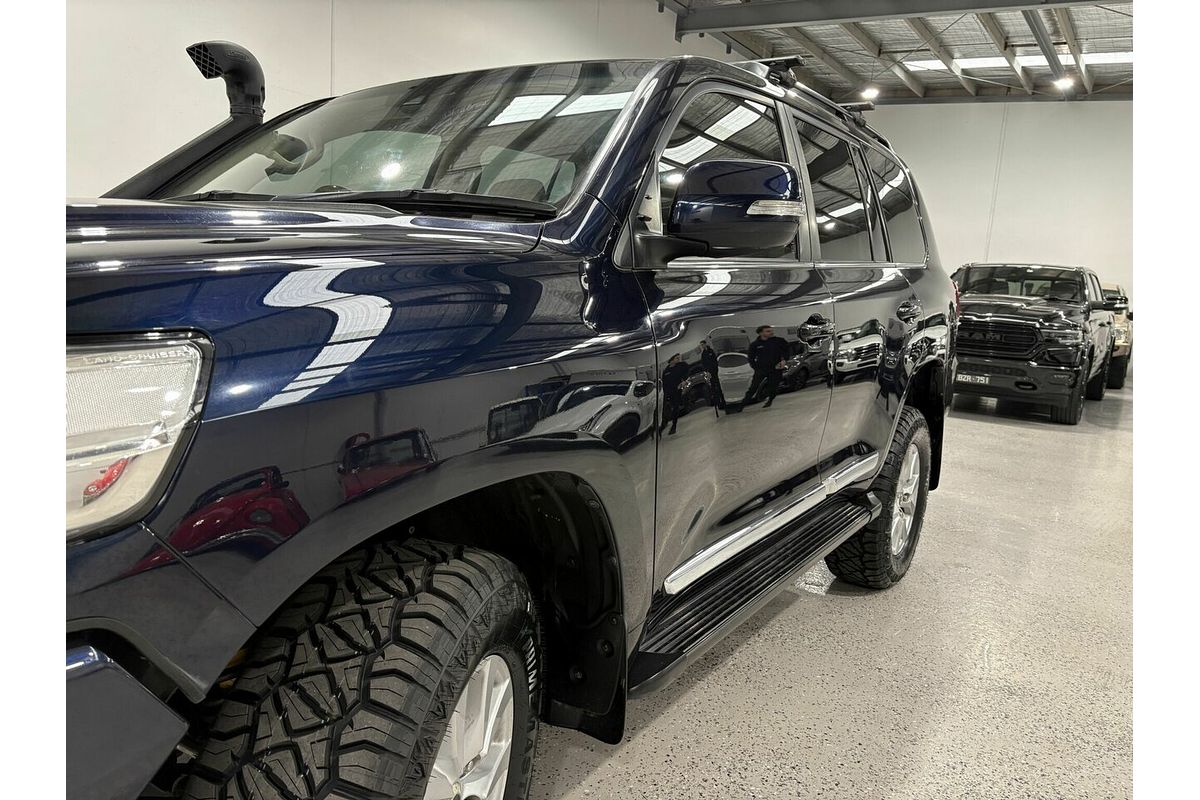 2017 Toyota Landcruiser Sahara VDJ200R