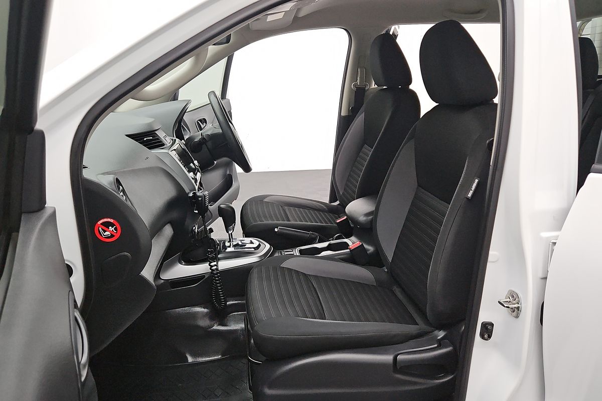 2021 Nissan Navara SL D23 Rear Wheel Drive