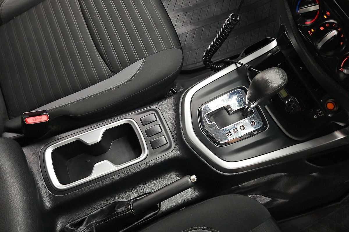 2021 Nissan Navara SL D23 Rear Wheel Drive
