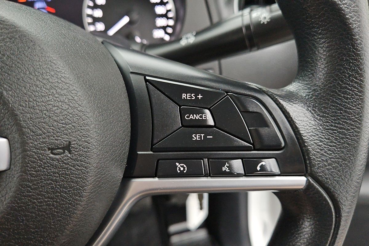 2021 Nissan Navara SL D23 Rear Wheel Drive