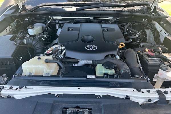 2021 Toyota Hilux SR GUN126R 4X4