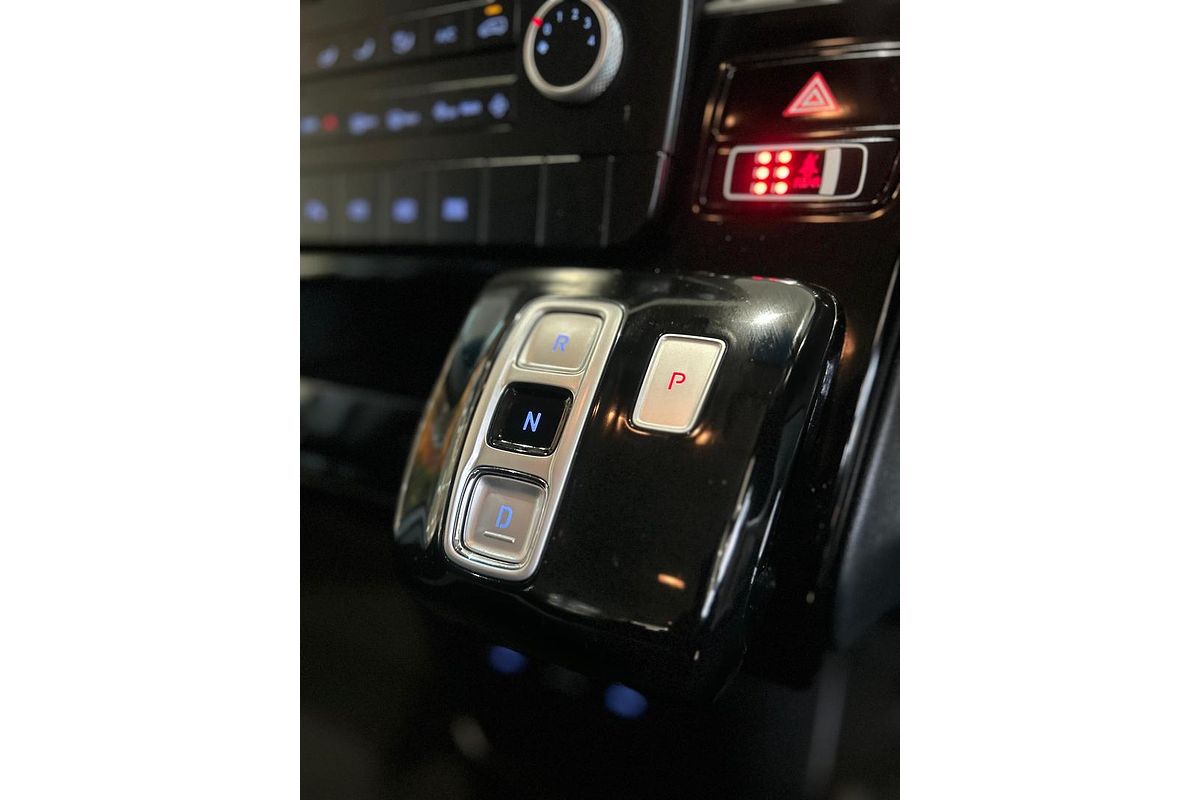 2022 Hyundai STARIA US4.V1