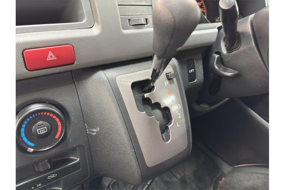 2008 Toyota Hiace Welcab