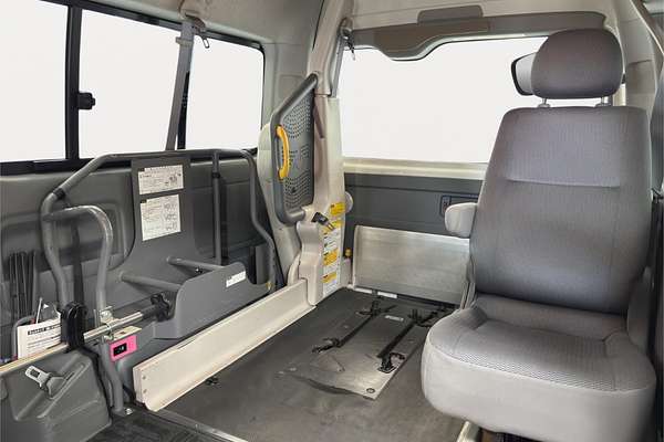 2008 Toyota Hiace Welcab