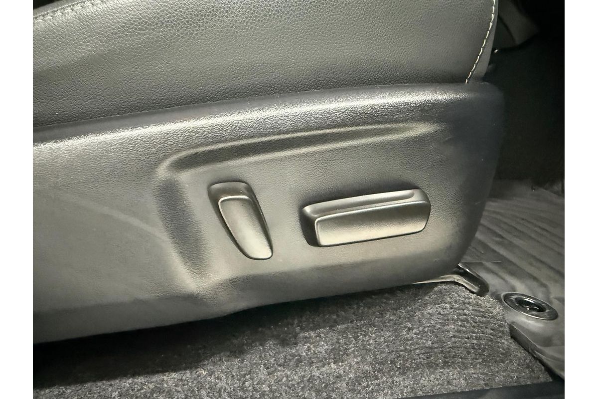 2024 Toyota Hilux Rogue 48V GUN126R 4X4