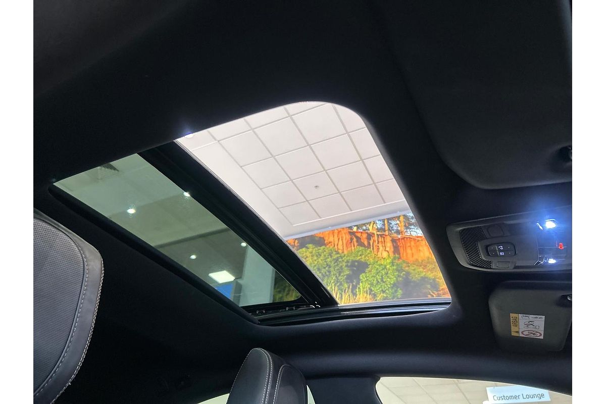 2022 Peugeot 508 GT R8