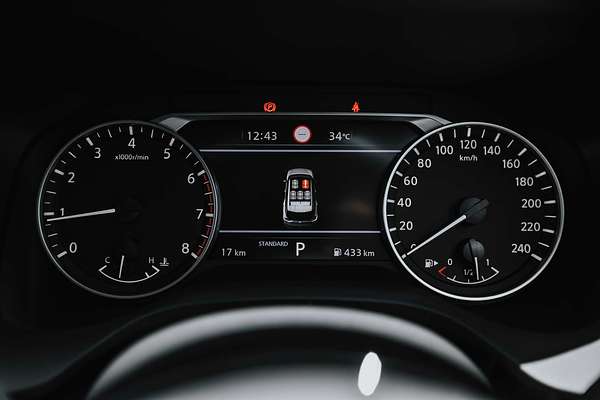 2025 Nissan X-TRAIL ST-L T33