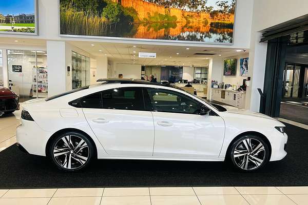 2022 Peugeot 508 GT R8