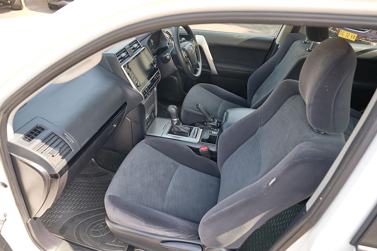 2022 Toyota Landcruiser Prado GX GDJ150R