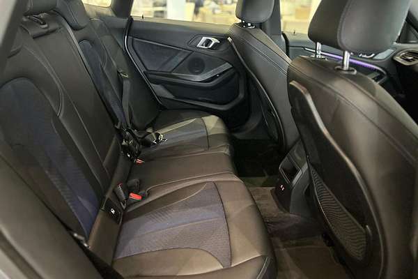 2023 BMW 2 Series 220i M Sport F44