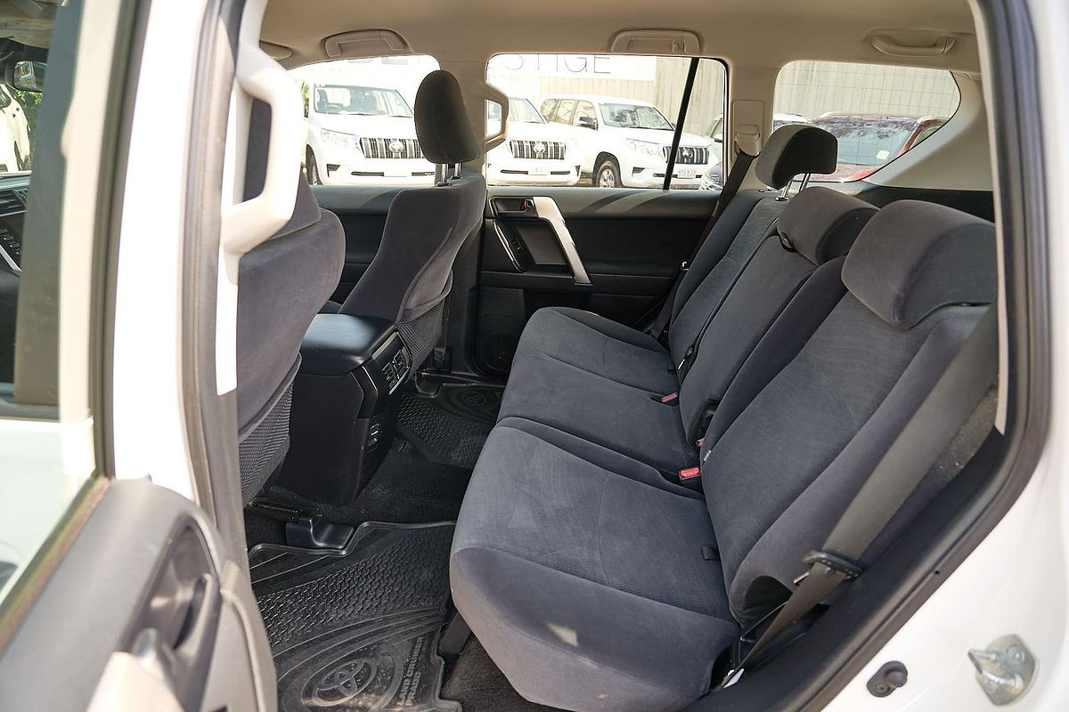 2022 Toyota Landcruiser Prado GX GDJ150R