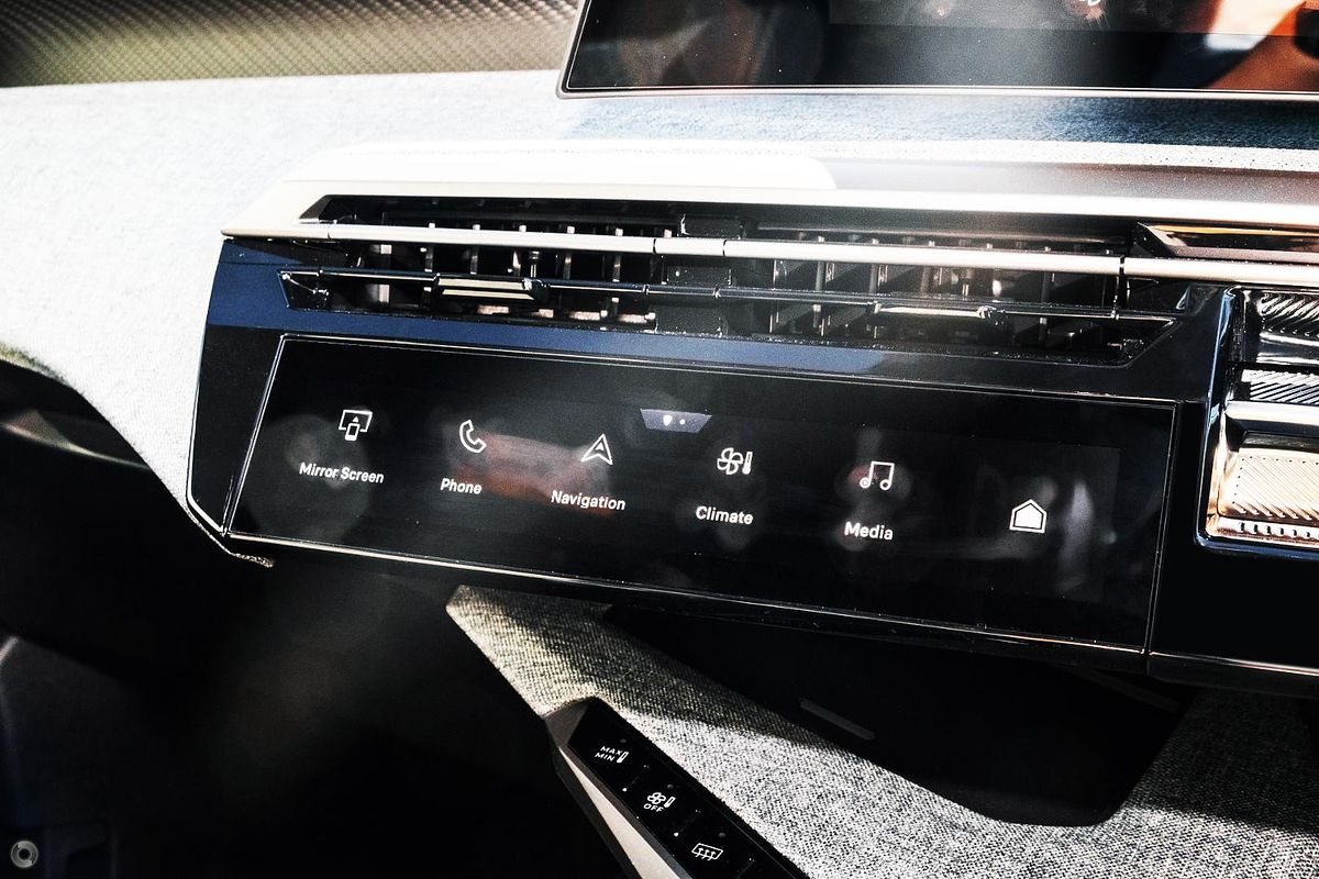2025 Peugeot 3008 Allure Hybrid P64