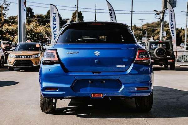 2025 Suzuki Swift Hybrid UZ