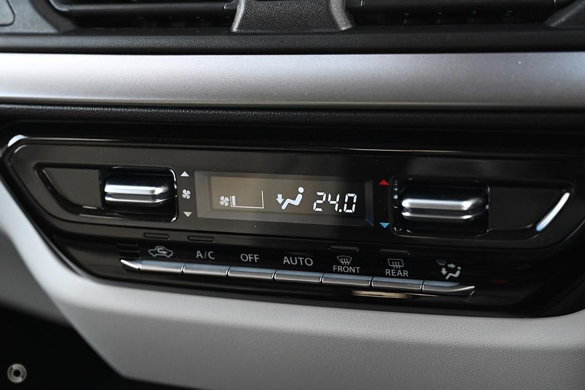 2025 Suzuki Swift Hybrid UZ