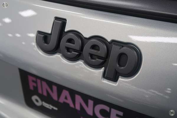 2023 Jeep Compass S-Limited M6