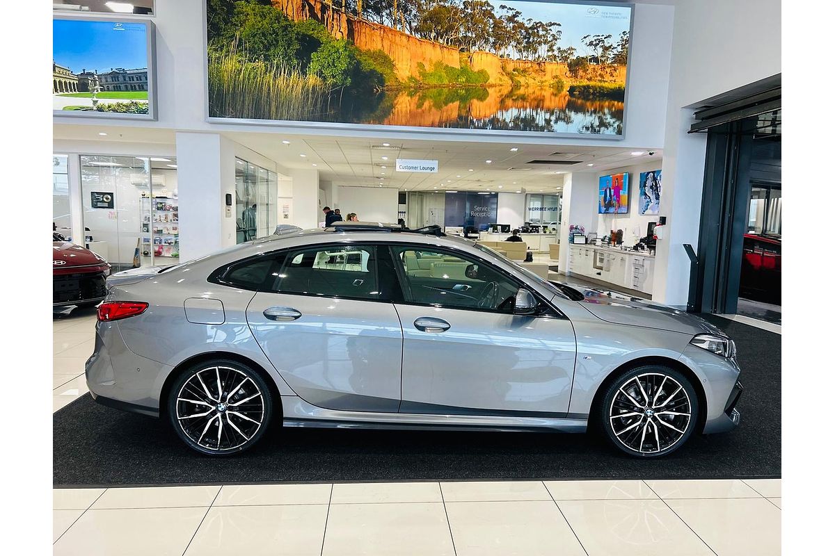 2023 BMW 2 Series 220i M Sport F44