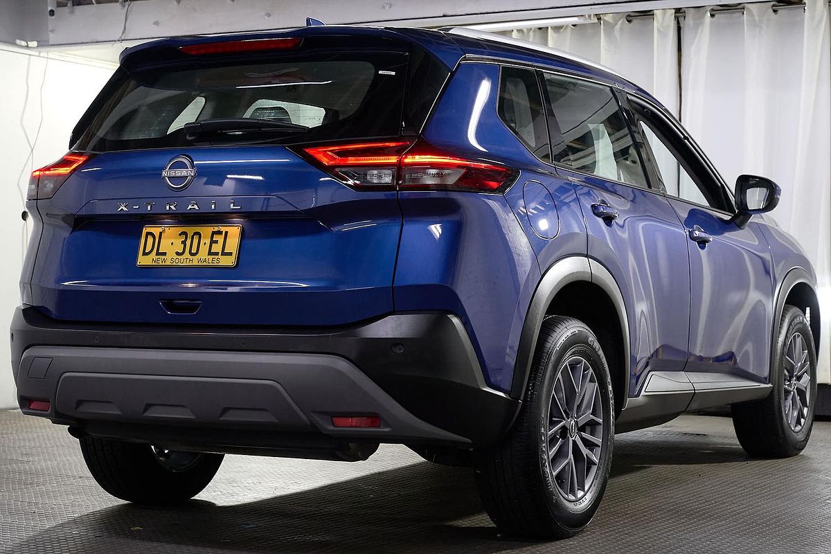 2024 Nissan X-TRAIL ST T33