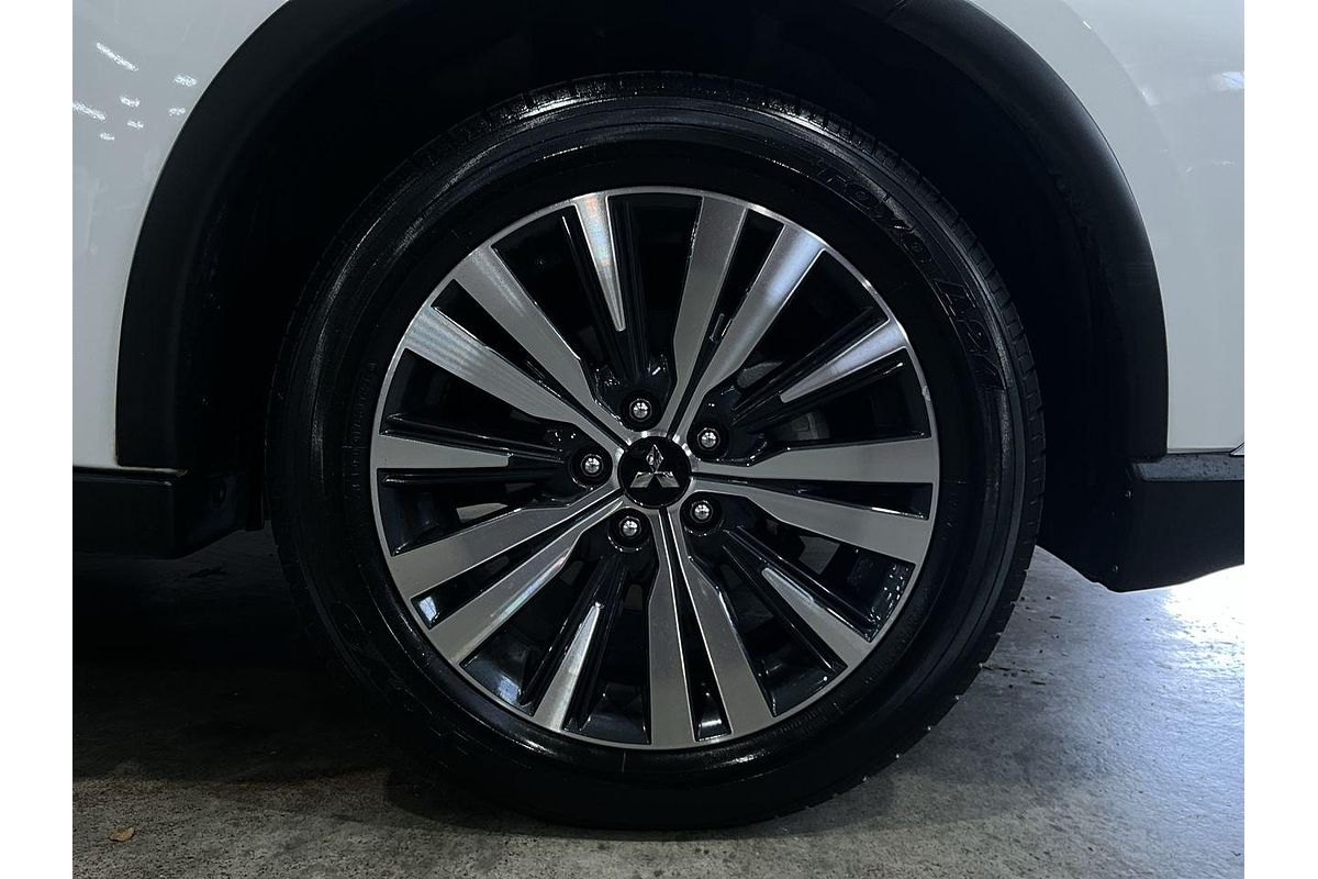 2020 Mitsubishi Outlander LS ZL