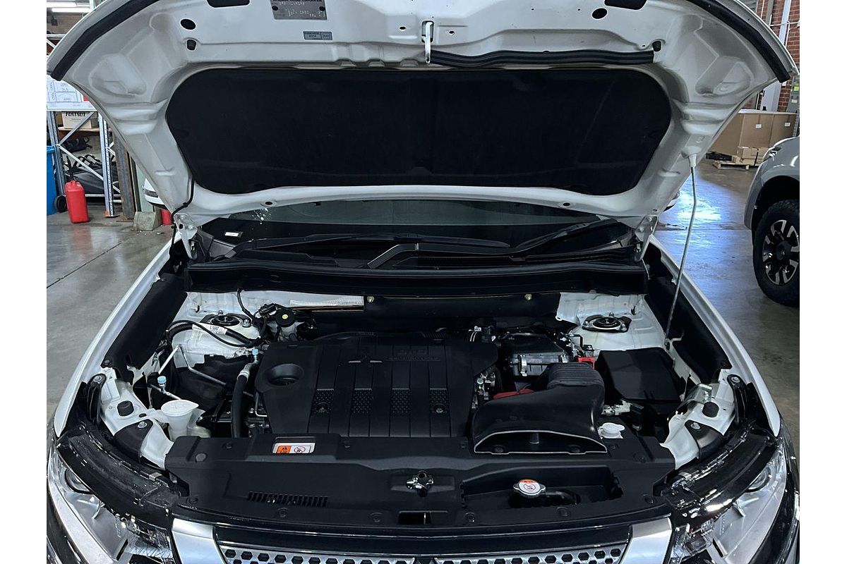 2020 Mitsubishi Outlander LS ZL