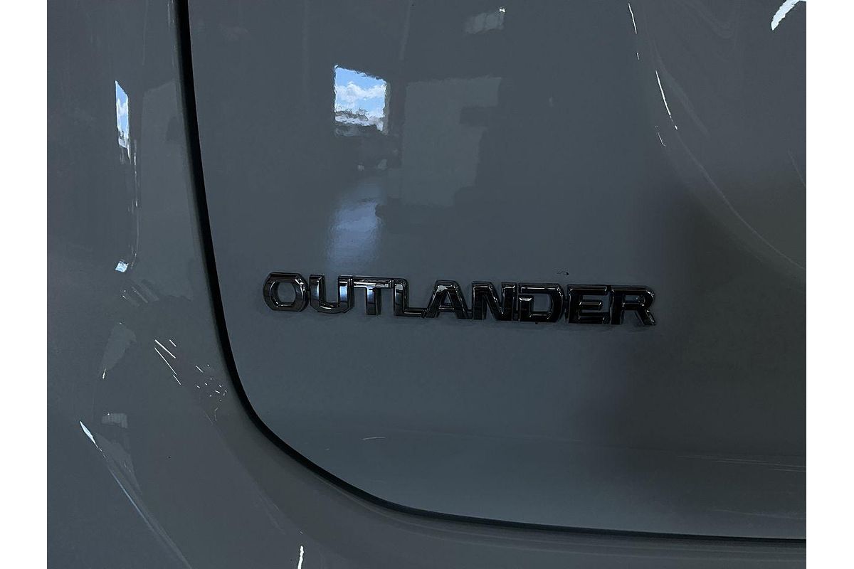 2020 Mitsubishi Outlander LS ZL
