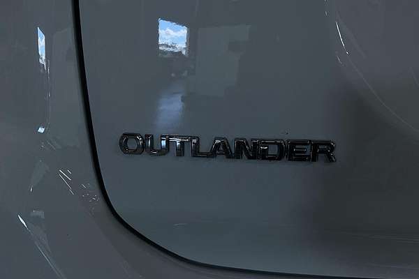 2020 Mitsubishi Outlander LS ZL