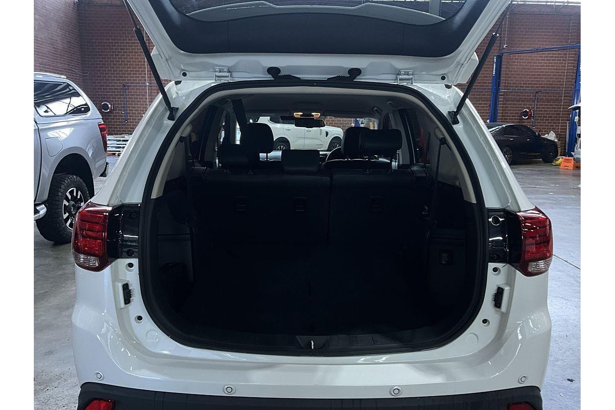 2020 Mitsubishi Outlander LS ZL