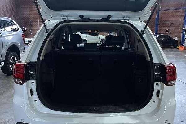 2020 Mitsubishi Outlander LS ZL