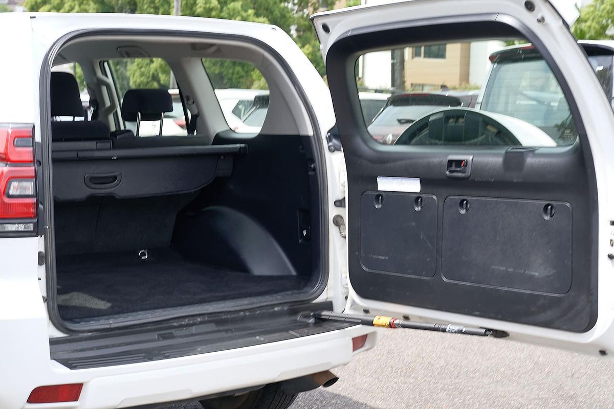 2022 Toyota Landcruiser Prado GX GDJ150R