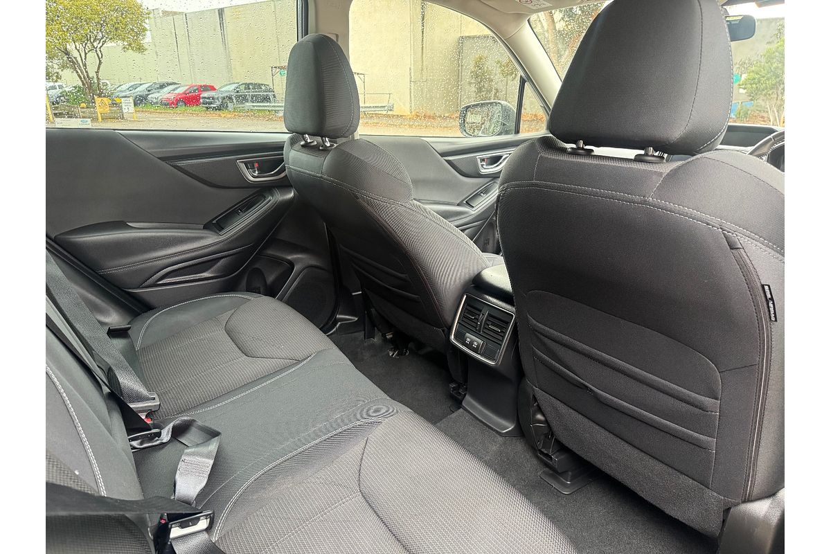 2023 Subaru Forester 2.5i S5