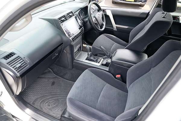 2022 Toyota Landcruiser Prado GX GDJ150R