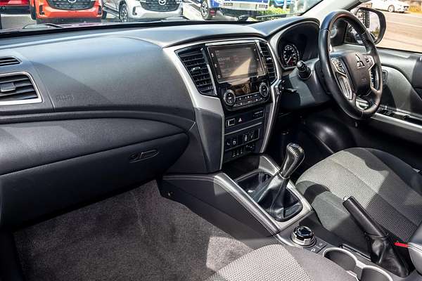 2020 Mitsubishi Triton GLS MR 4X4