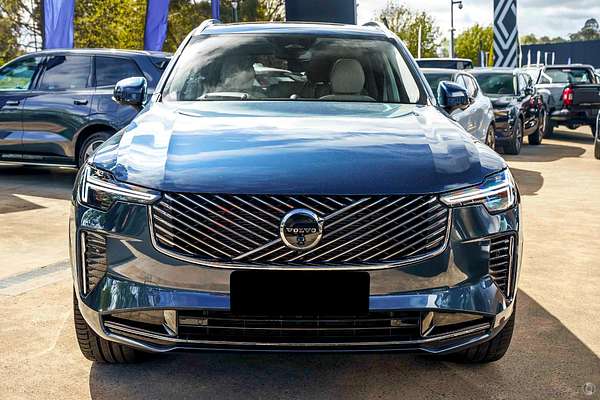 2025 Volvo XC90 Ultra B5 Bright