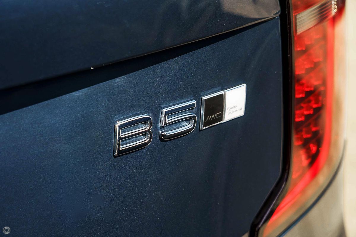 2025 Volvo XC90 Ultra B5 Bright