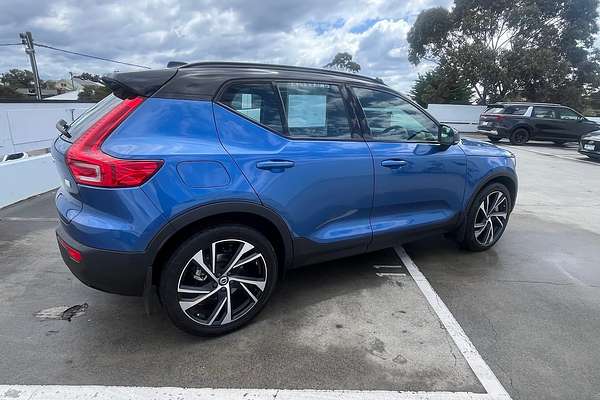 2021 Volvo XC40 Recharge Plug-In Hybrid