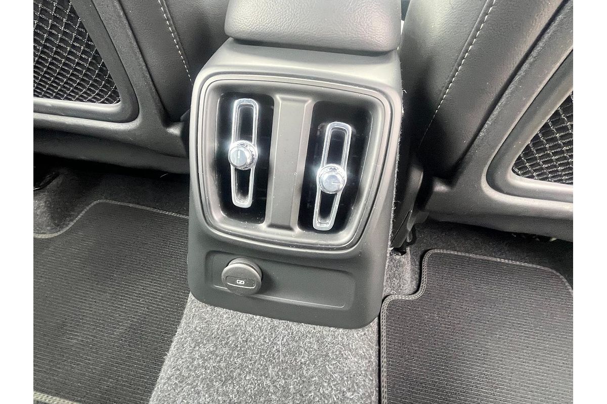 2021 Volvo XC40 Recharge Plug-In Hybrid