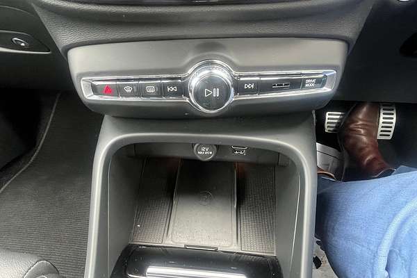 2021 Volvo XC40 Recharge Plug-In Hybrid